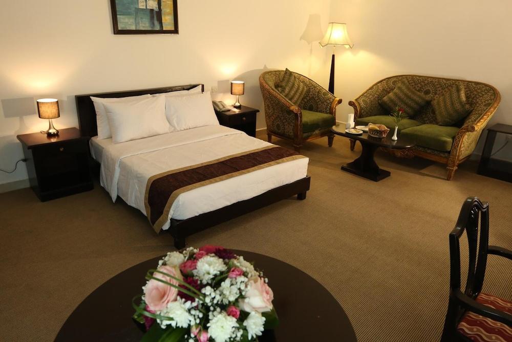 La Villa Palace Hotel Doha Exterior photo